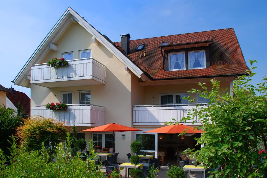 Hotel Im Winkel Appartements Und Zimmer Langenargen Exterior photo